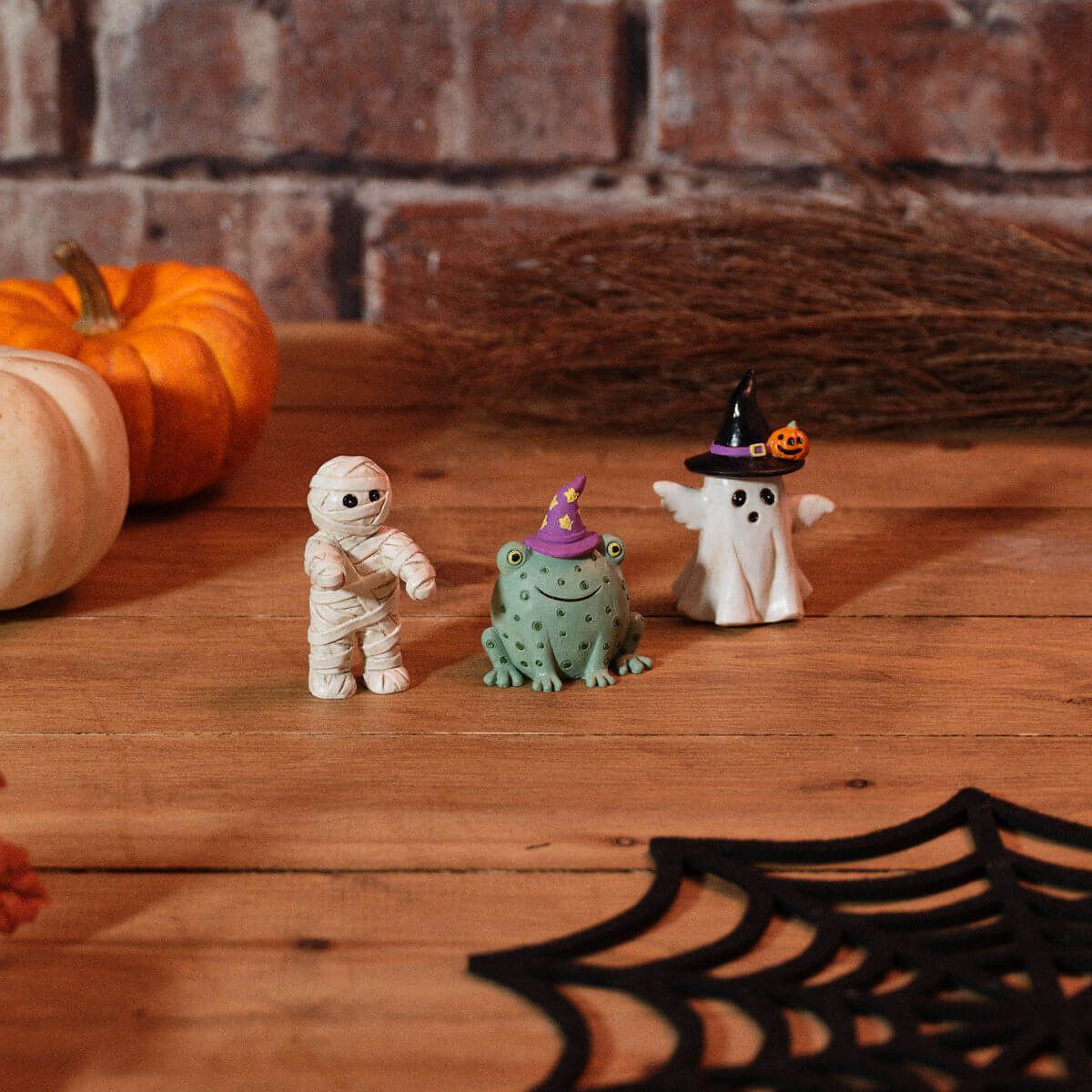 Spooktacular Halloween Mini Figurines - Mummy Frog Witchy Ghost