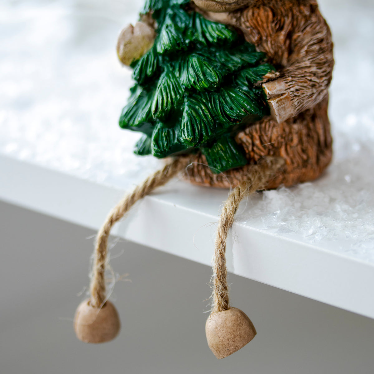 Christmas Santa Hugo Highland Cow Shelf Sitter With Tree