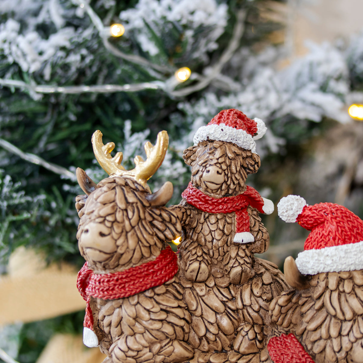 Christmas Santa Hugo Highland Cow Stacked Family