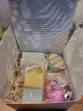 Load image into Gallery viewer, Gift Set - Botanical - Bath Treats Collection
