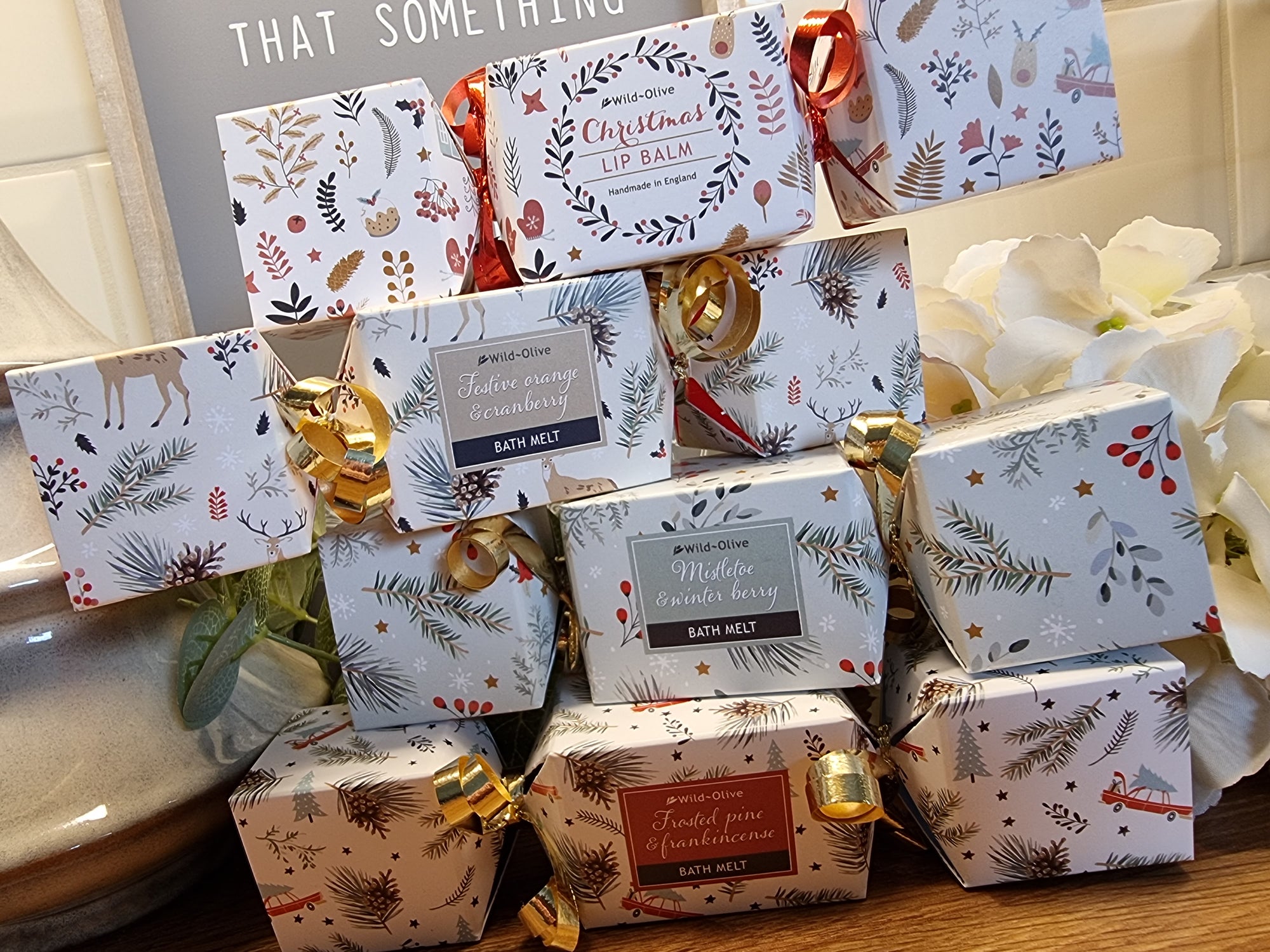 Christmas Crackers - Lip Balm & Bath Melt