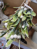 Glittery Mistletoe Bunch