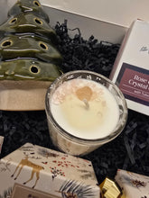 Load image into Gallery viewer, Christmas Hamper - Festive Bath Melt &amp; Crystal Candle
