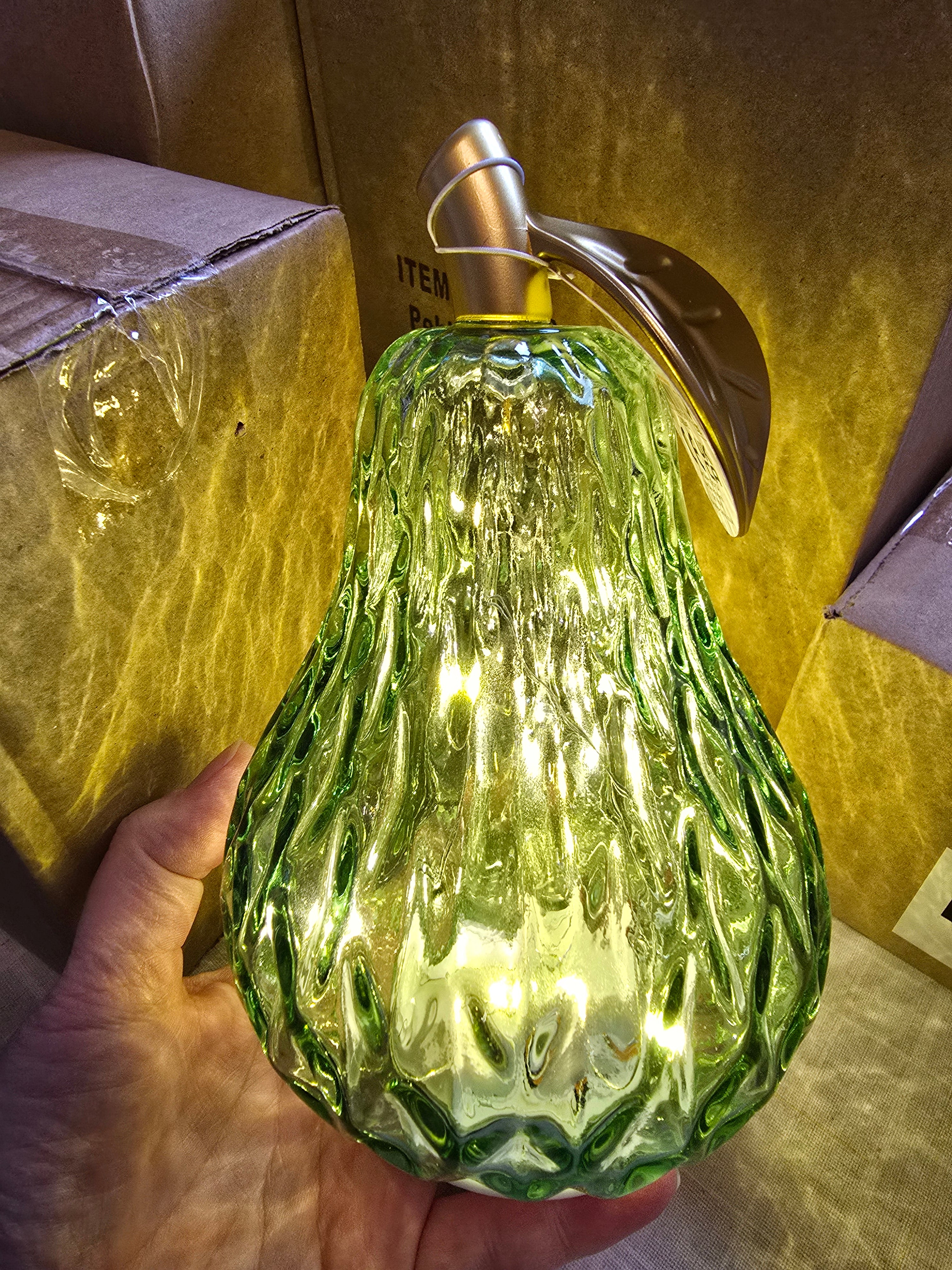 Diamond Cut LED Green Pear