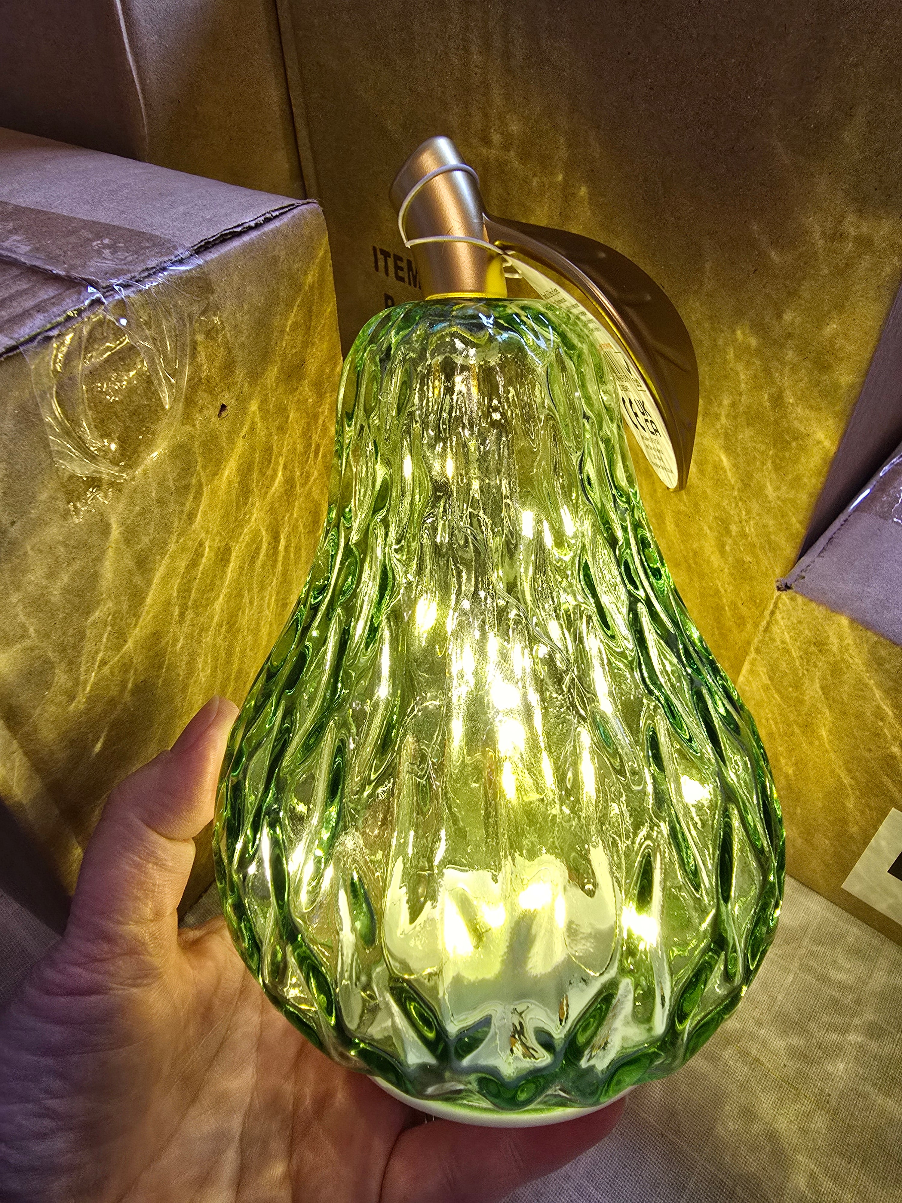 Diamond Cut LED Green Pear