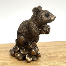 Load image into Gallery viewer, Bronze Mouse Holding Berry
