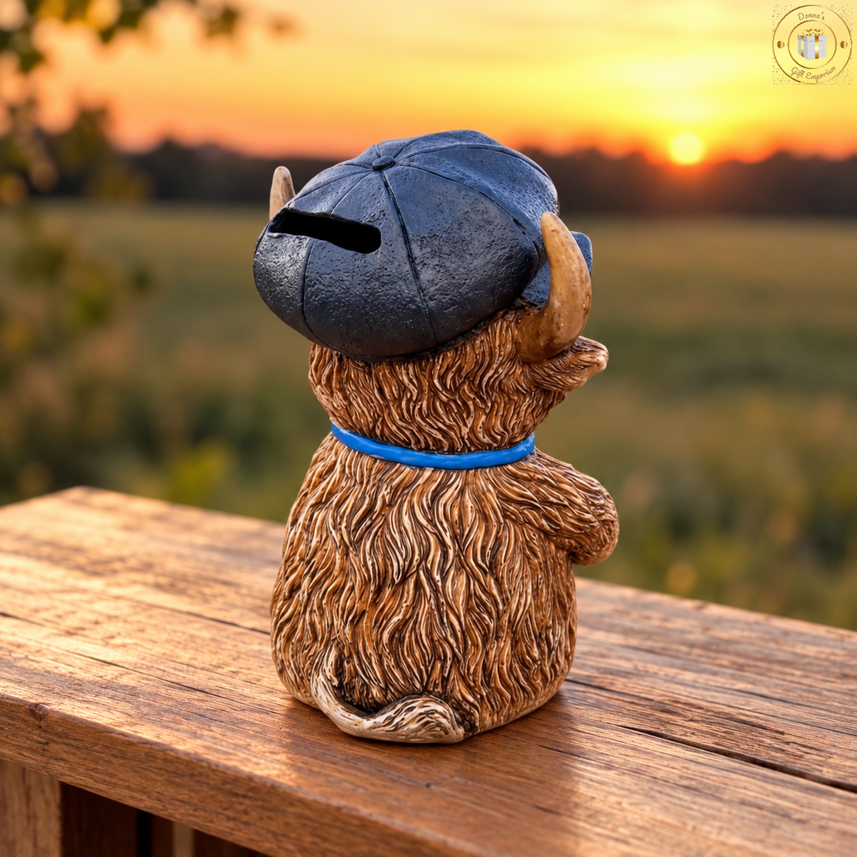 Highland Cow With Flat Cap & Tie - Money Bank