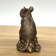 Load image into Gallery viewer, Bronze Mouse Holding Berry
