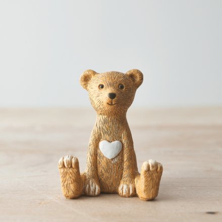 Rustic Bear With White Heart