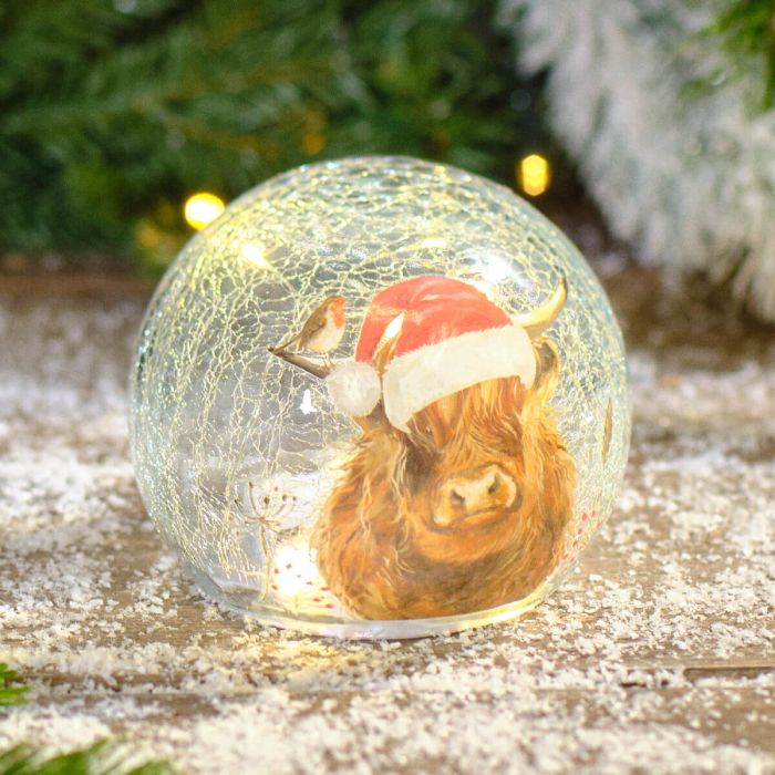 Christmas LED Highland Cow Crackle Glass Ball