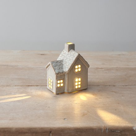 Light Up LED Cottage House