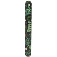 Load image into Gallery viewer, Mistletoe &amp; Berries Christmas Nail Files - Set of 4
