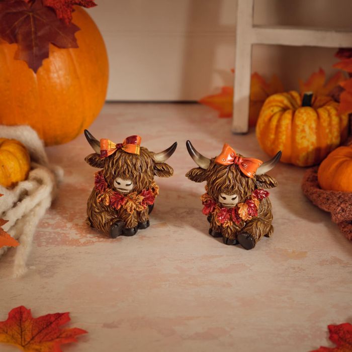 Autumn Leaves & Bow Highland Cows *** PRE-ORDER ***