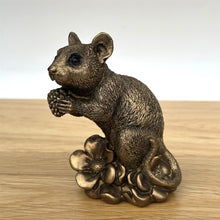 Load image into Gallery viewer, Bronze Mouse Holding Berry
