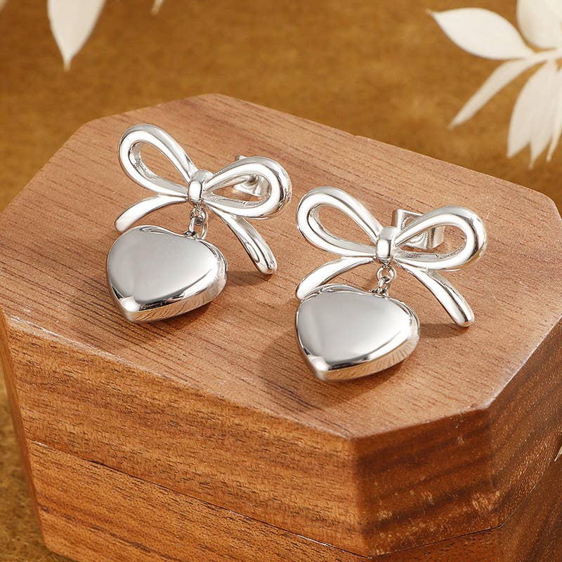 Heart Pendant Bow Earring in Silver