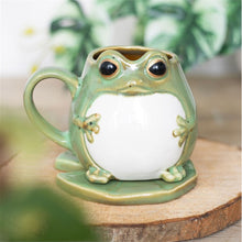 Load image into Gallery viewer, Frog Mug &amp; Lilly Pad Coaster
