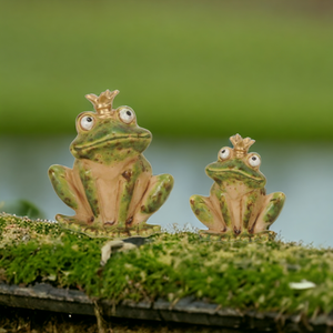 Frogs With Crowns - Pair