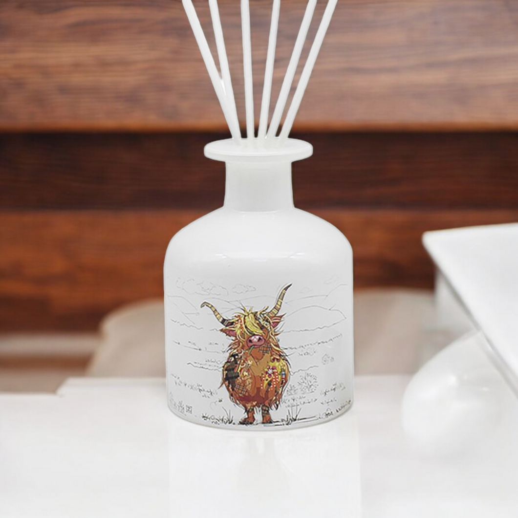 Christmas Bug Art Hamish Highland Cow Diffuser