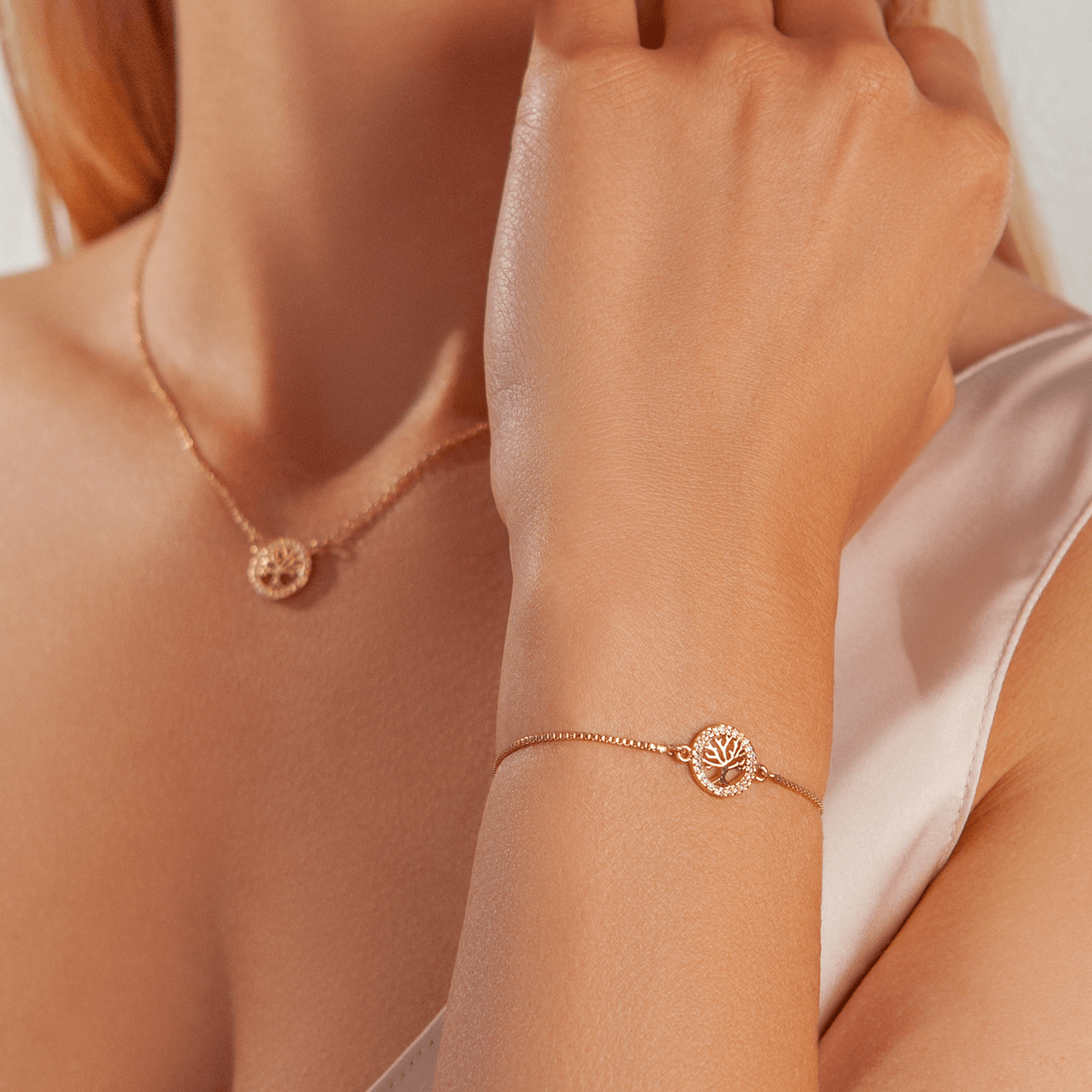 Tree of Life Drawstring Bracelet In Gold