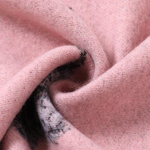 Cashmere Highland Cow Scarf - Black/Pink