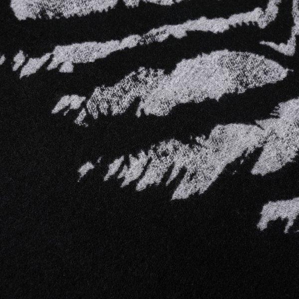 Cashmere Reversible Zebra Print Scarf - Black/Grey