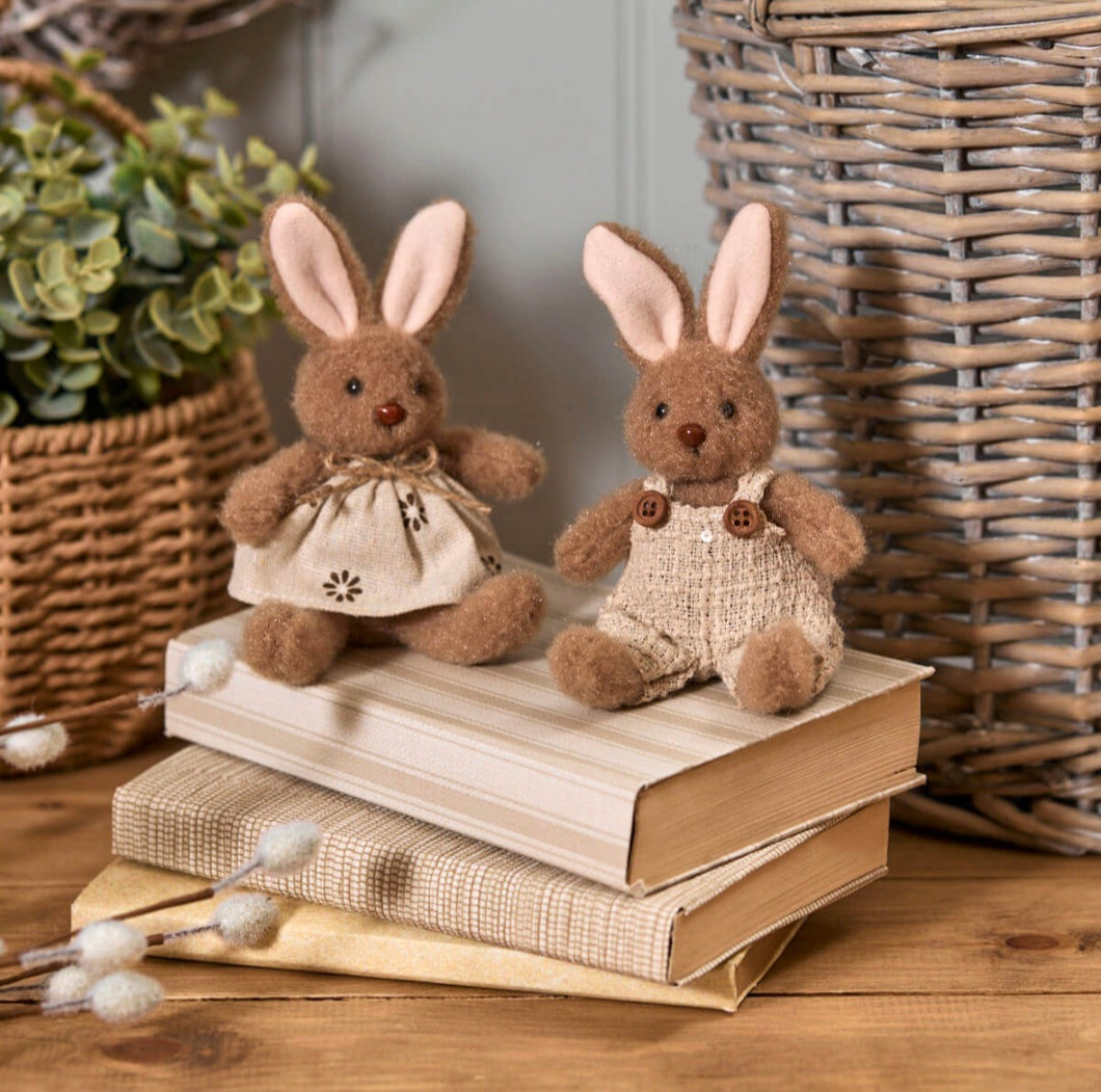 Sitting Easter Neutral Bunnies