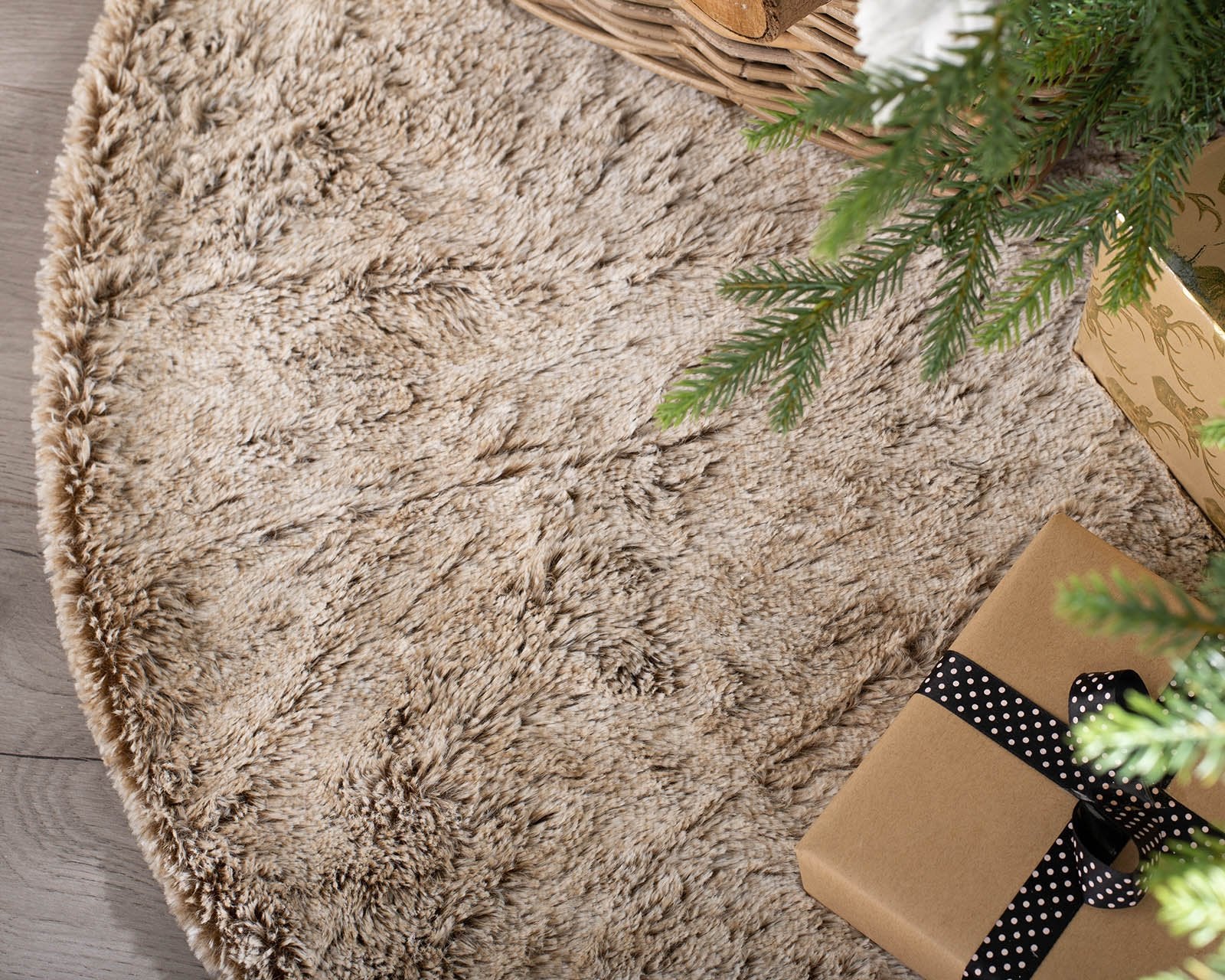 Two Tones Fur Tree Skirt, Brown, 120 cm