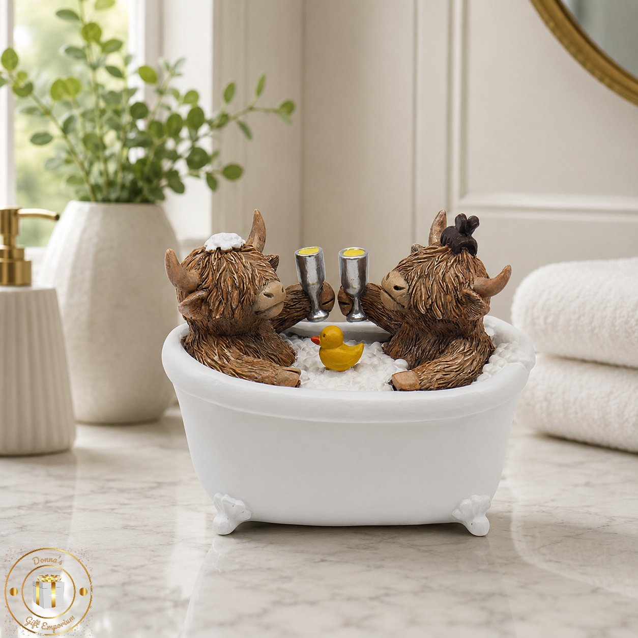 Highland Cow Bathtime Ornament