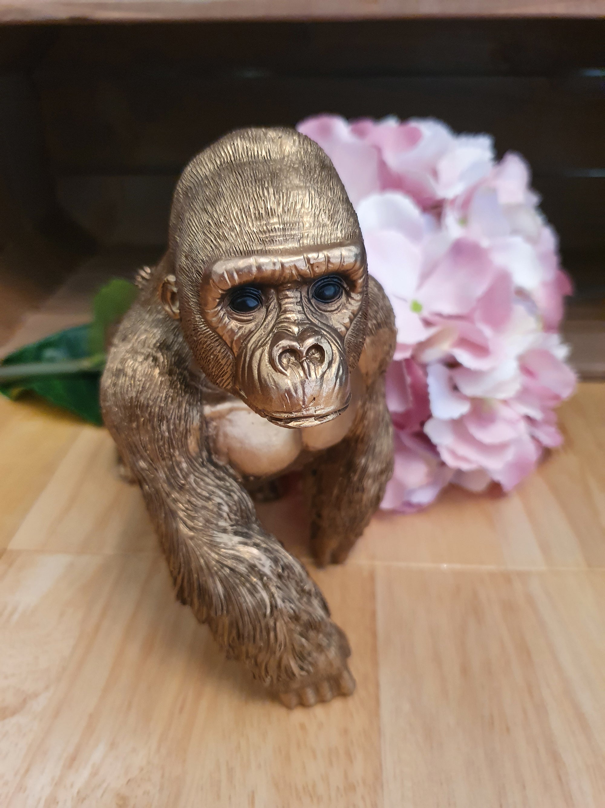Bronze Gorilla With Baby