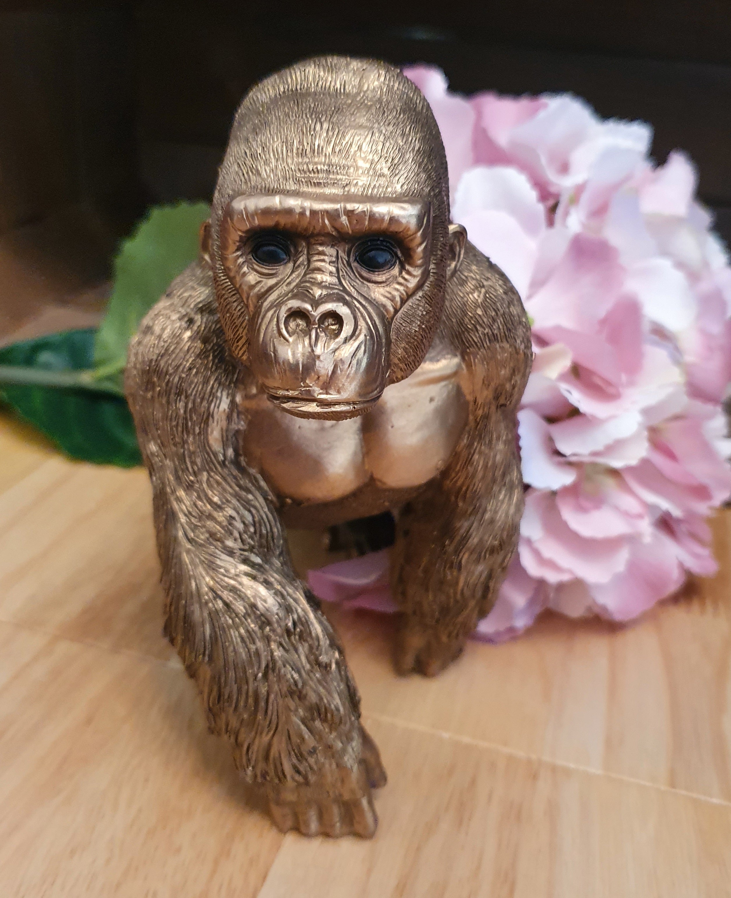 Bronze Gorilla With Baby