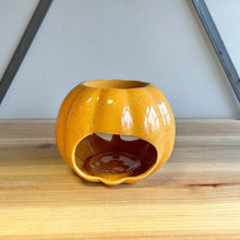 Load image into Gallery viewer, Pumpkin Wax / Oil Burner
