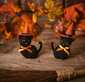 Witchy Cats - Pair ..